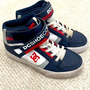 DC shoes high top, red, white & blue